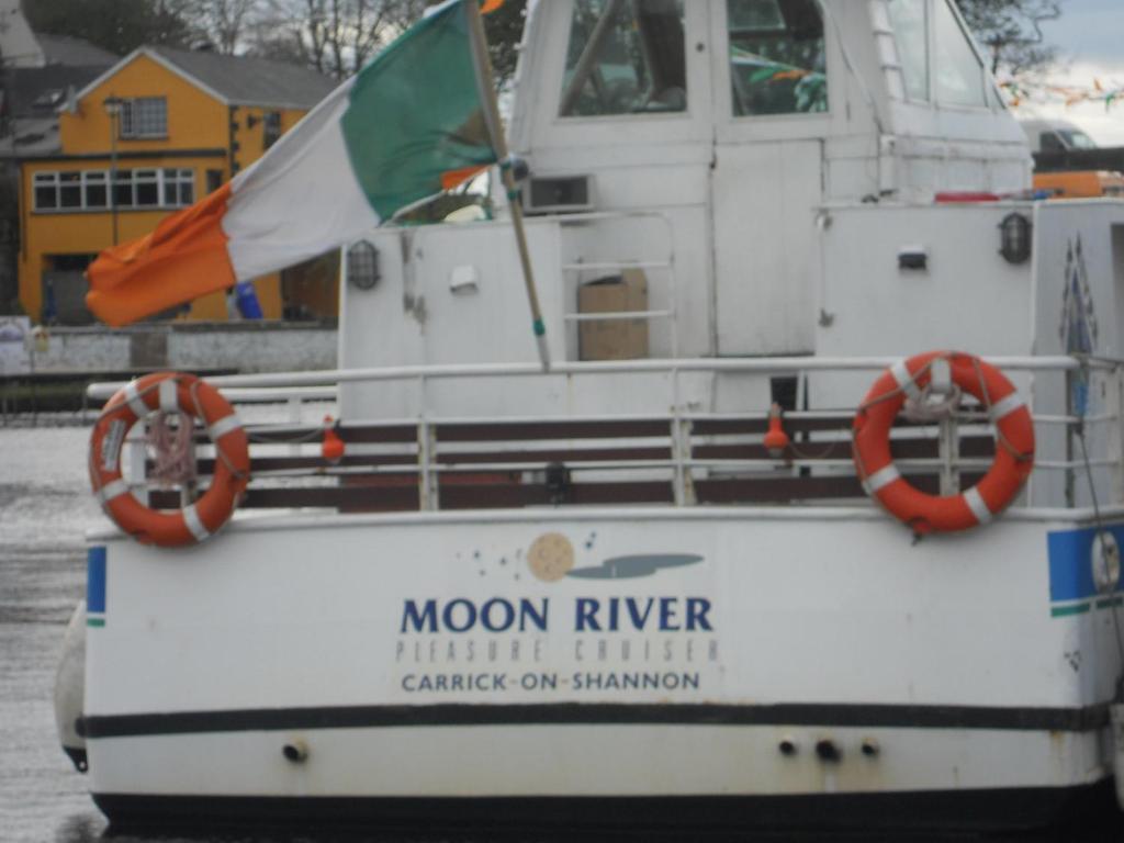 Leitrim Inn Carrick-on-Shannon Екстер'єр фото