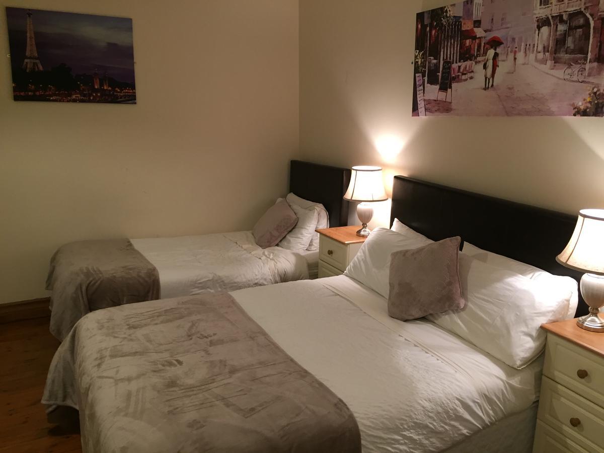 Leitrim Inn Carrick-on-Shannon Екстер'єр фото